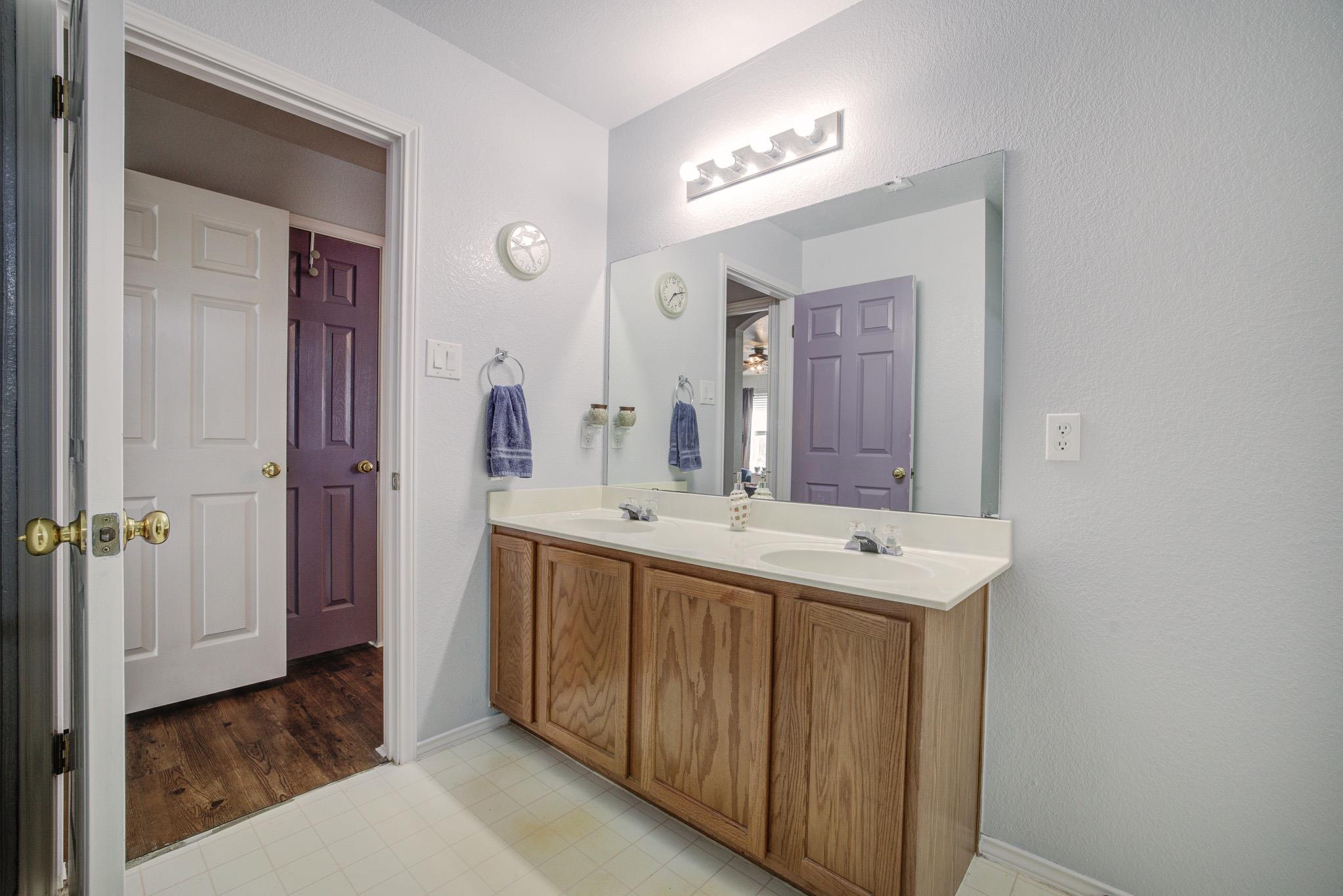 202 Mccarthur Drive Leander TX 78641