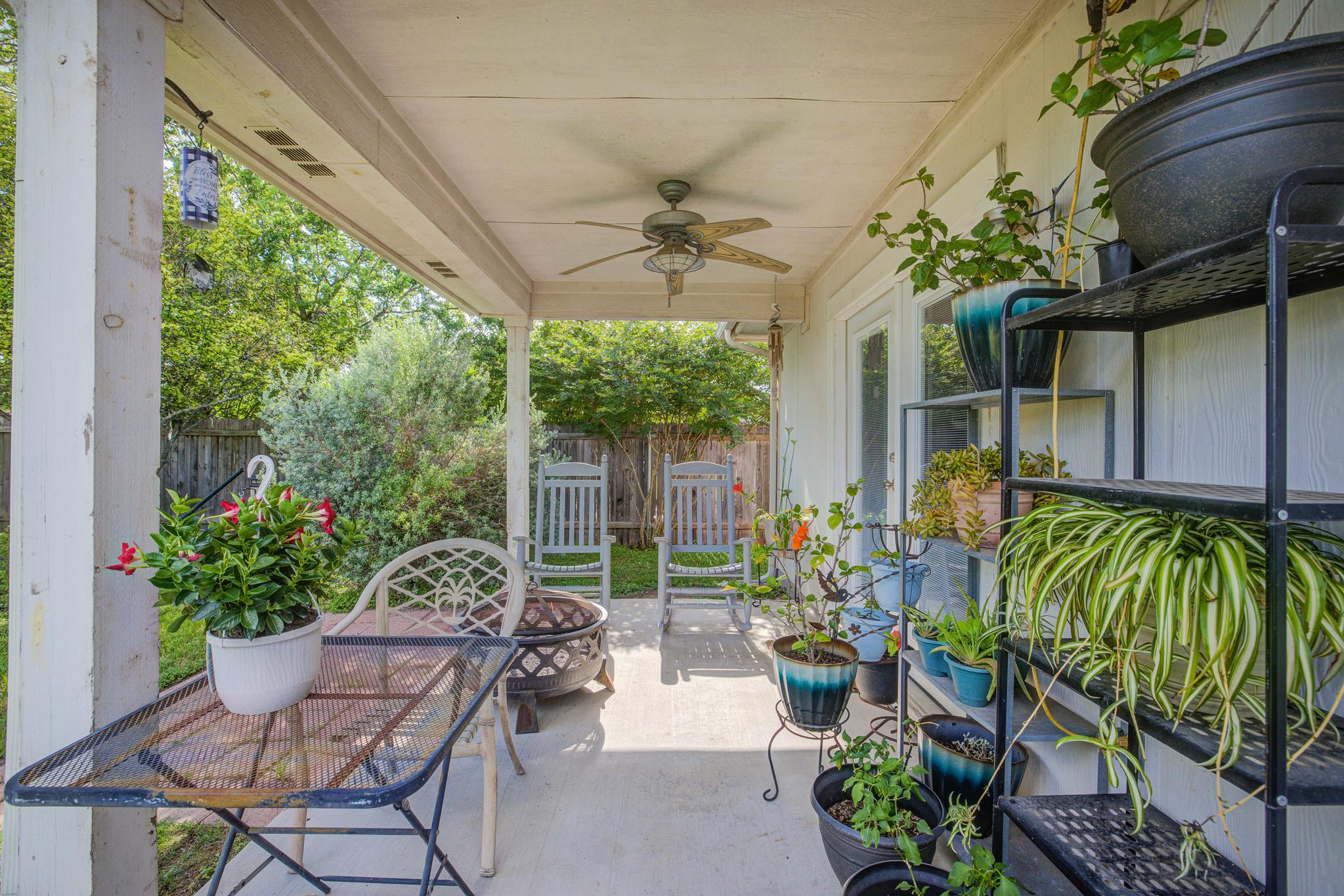 202 Mccarthur Drive Leander TX 78641