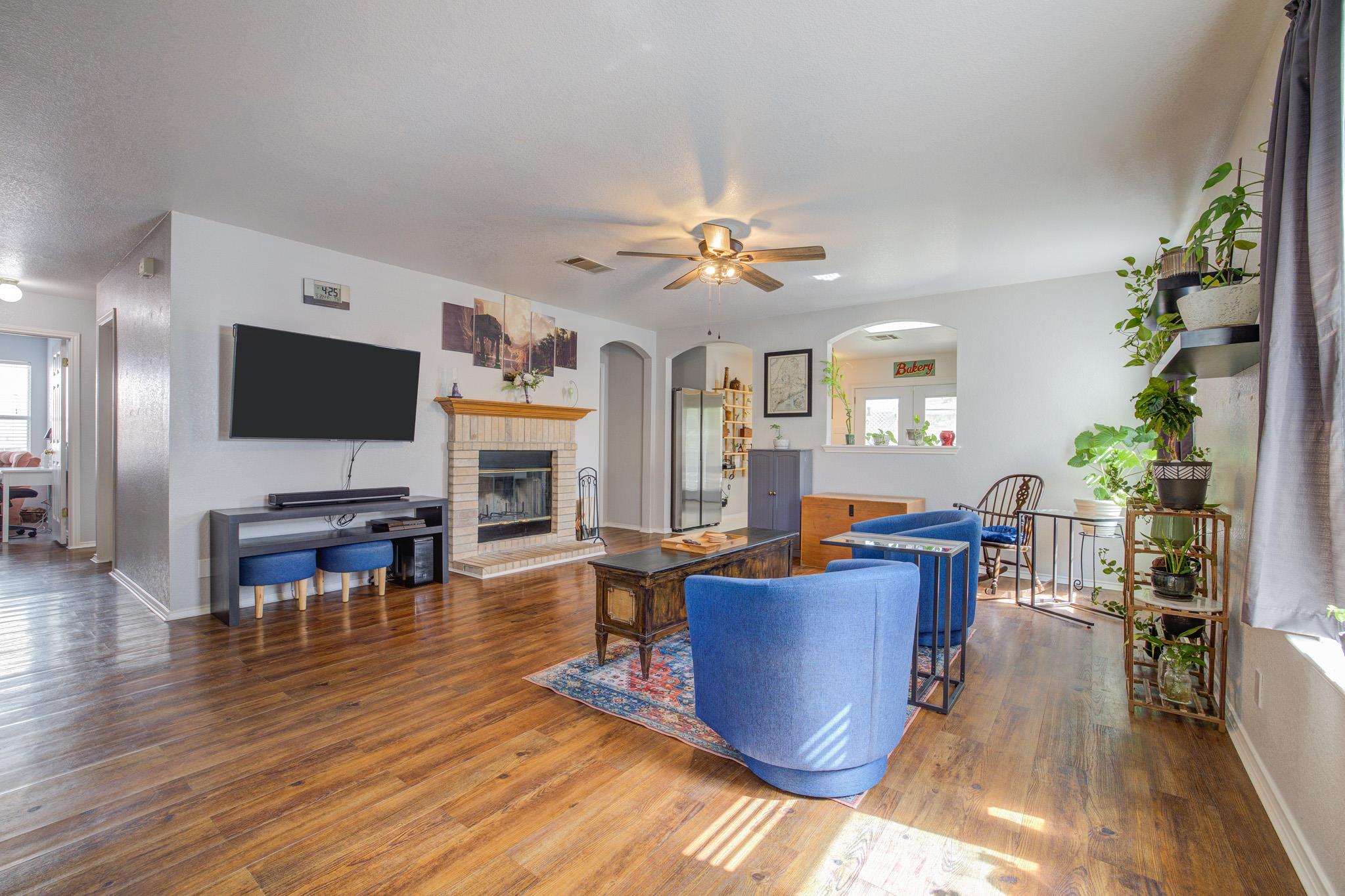 202 Mccarthur Drive Leander TX 78641