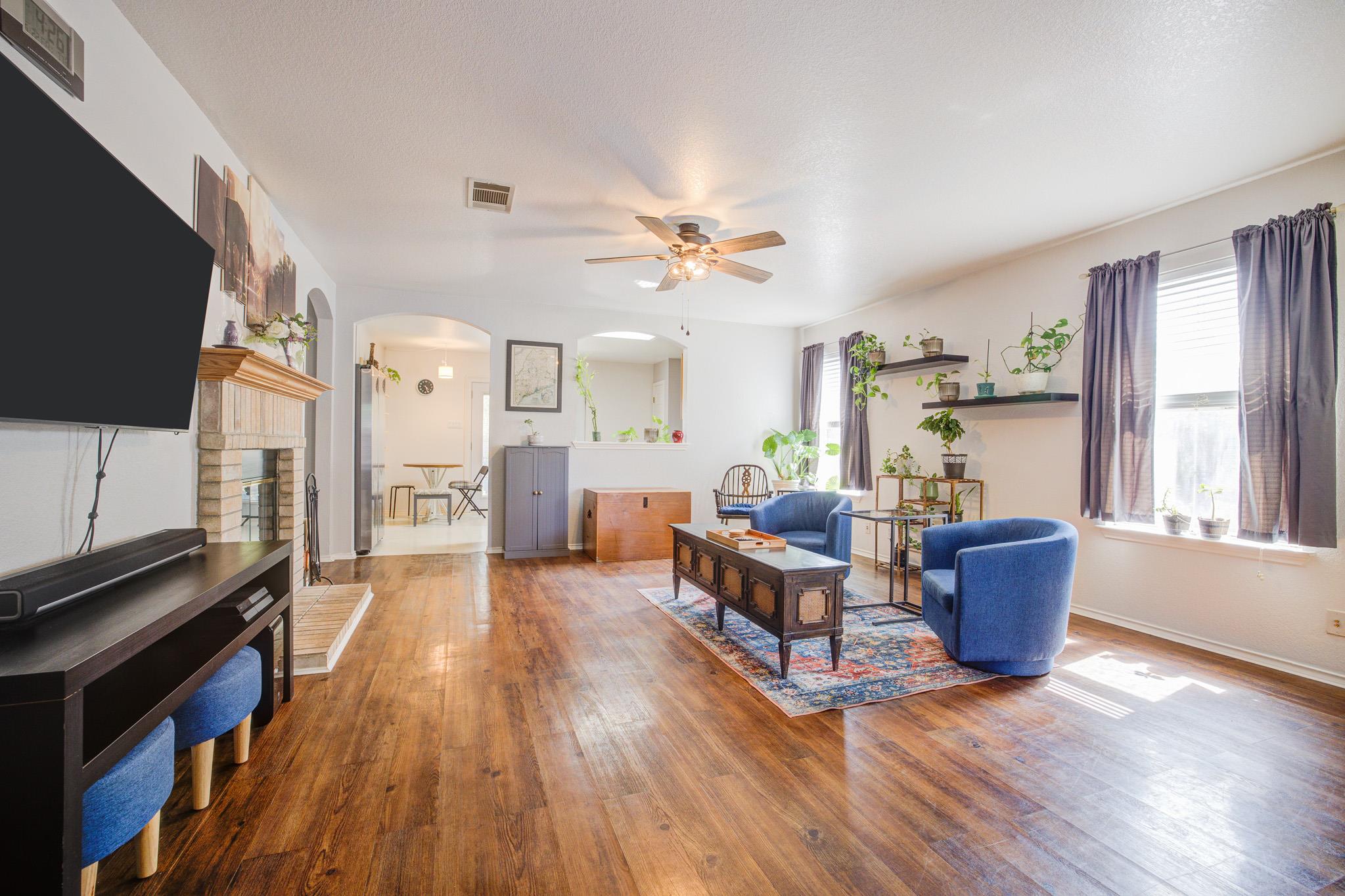 202 Mccarthur Drive Leander TX 78641