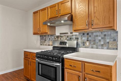 202 Matthew Cove Hutto TX 78634