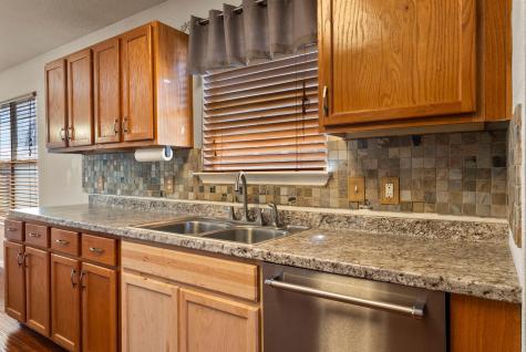 202 Matthew Cove Hutto TX 78634
