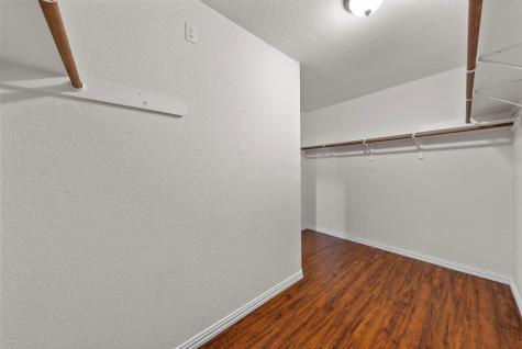 202 Matthew Cove Hutto TX 78634