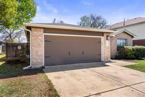 202 Matthew Cove Hutto TX 78634