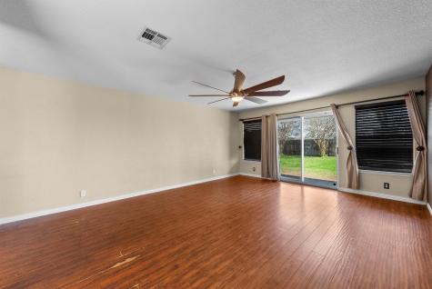 202 Matthew Cove Hutto TX 78634