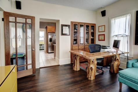 338 W Crockett Street La Grange TX 78945