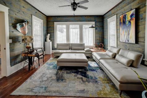 338 W Crockett Street La Grange TX 78945