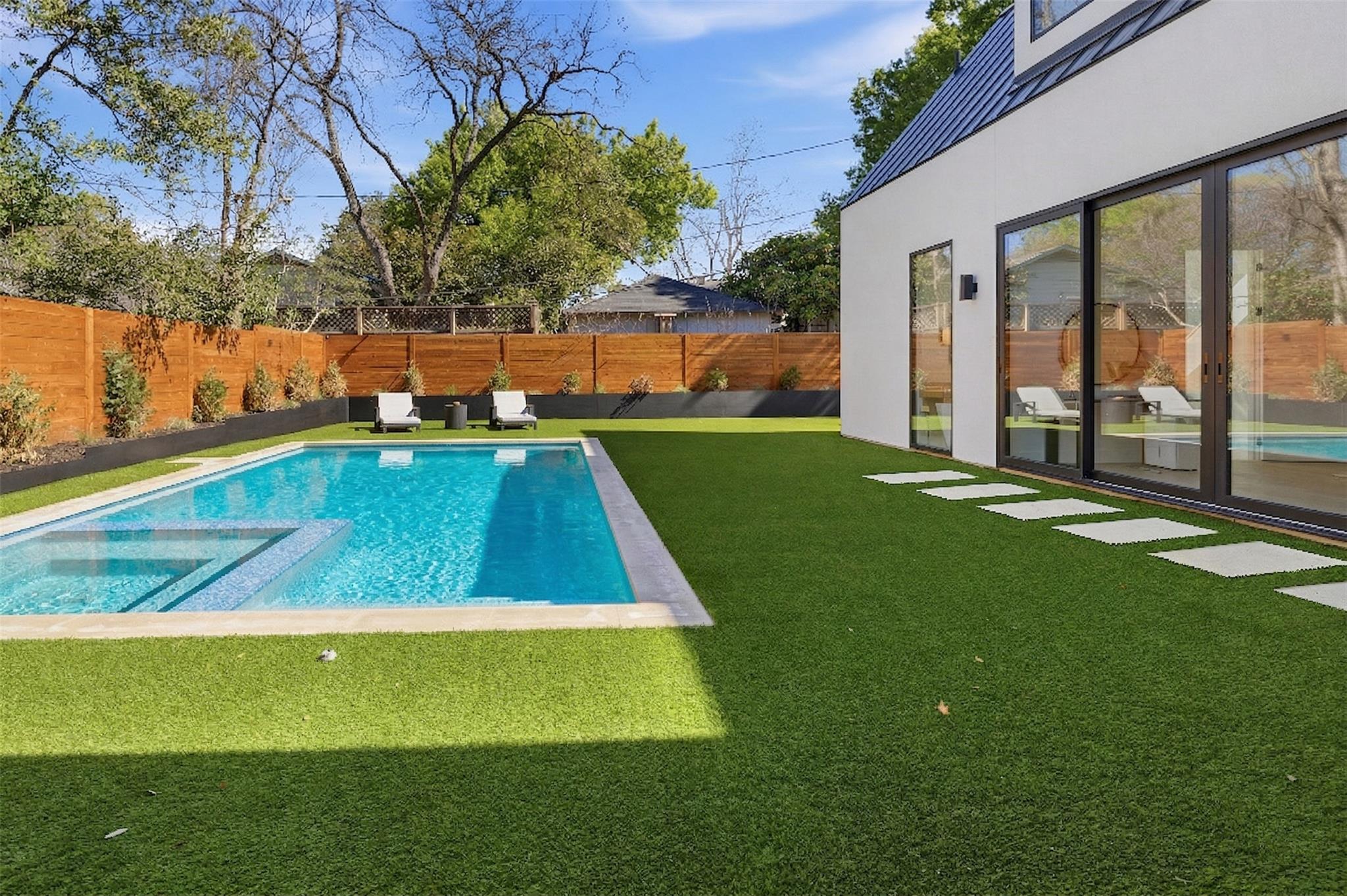 1702 W 30th Street Austin TX 78703
