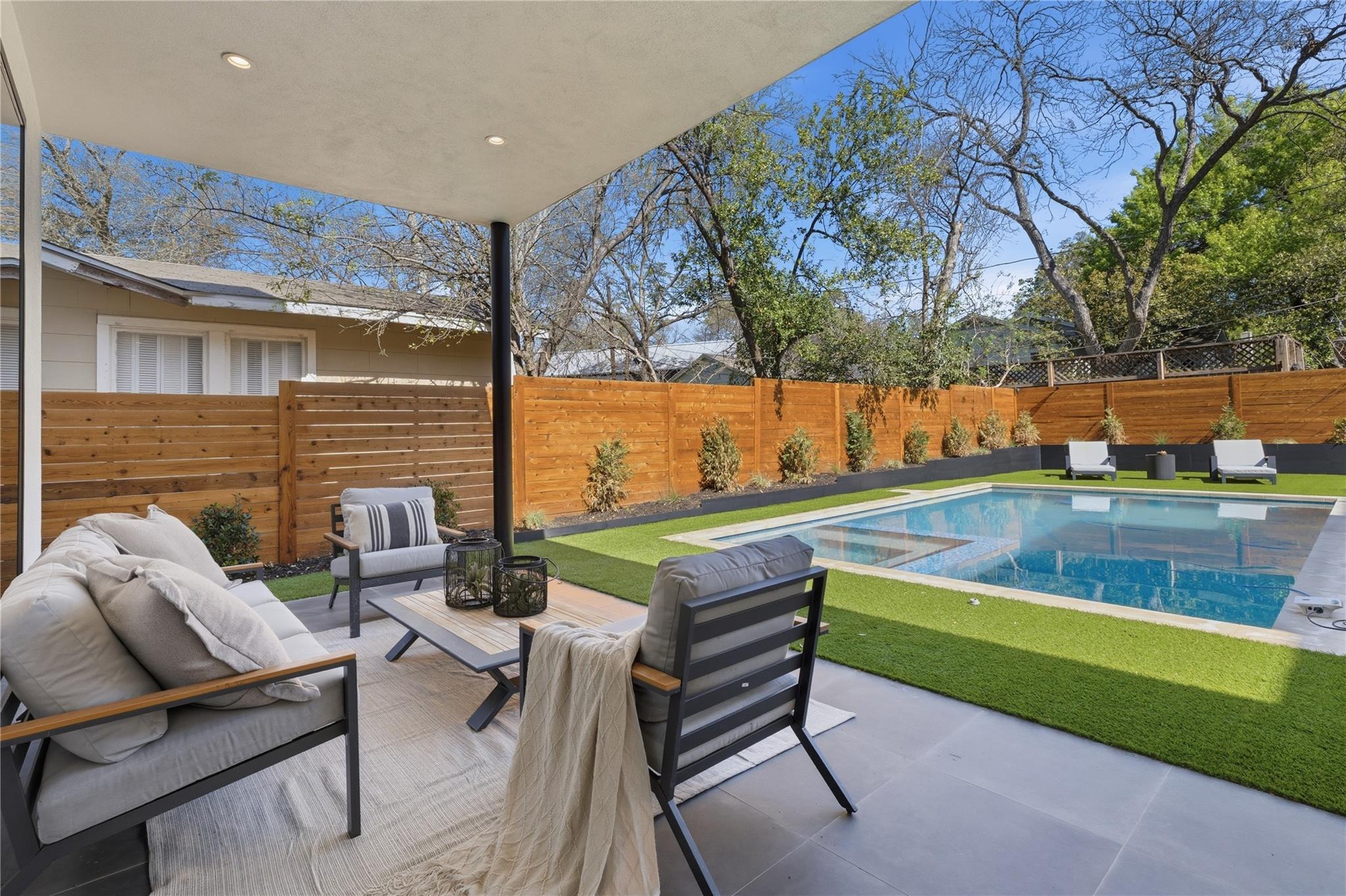 1702 W 30th Street Austin TX 78703