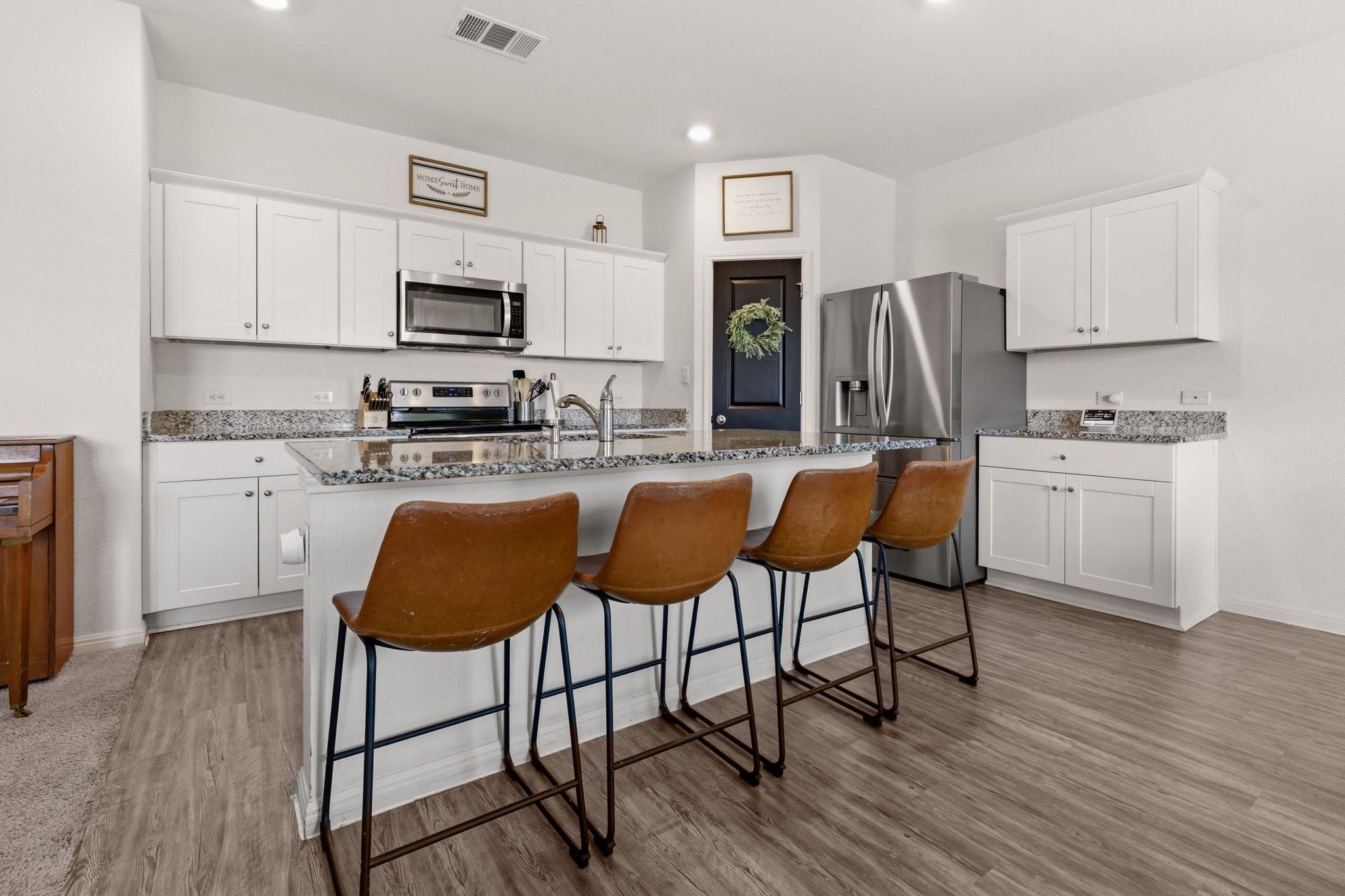 212 Wonderful Life Way Jarrell TX 76537