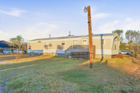 675 Highland Ranch Way Dale TX 78616