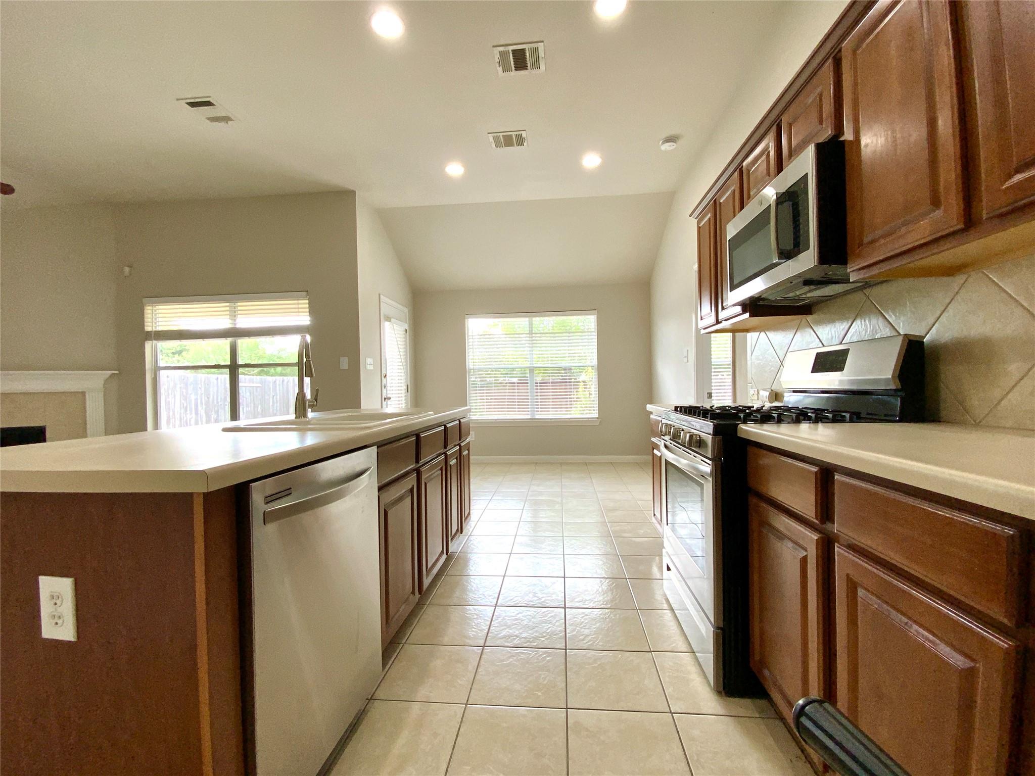 18704 Silent Water Way Pflugerville TX 78660
