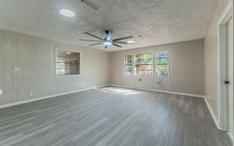 574 Oaklawn Drive Rockdale TX 76567
