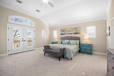 4 Hightrail Way The Hills TX 78738
