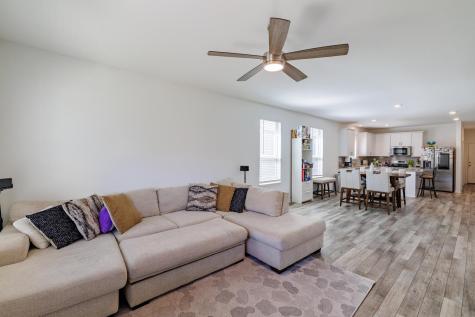 1620 Holly Lake Drive Leander TX 78641