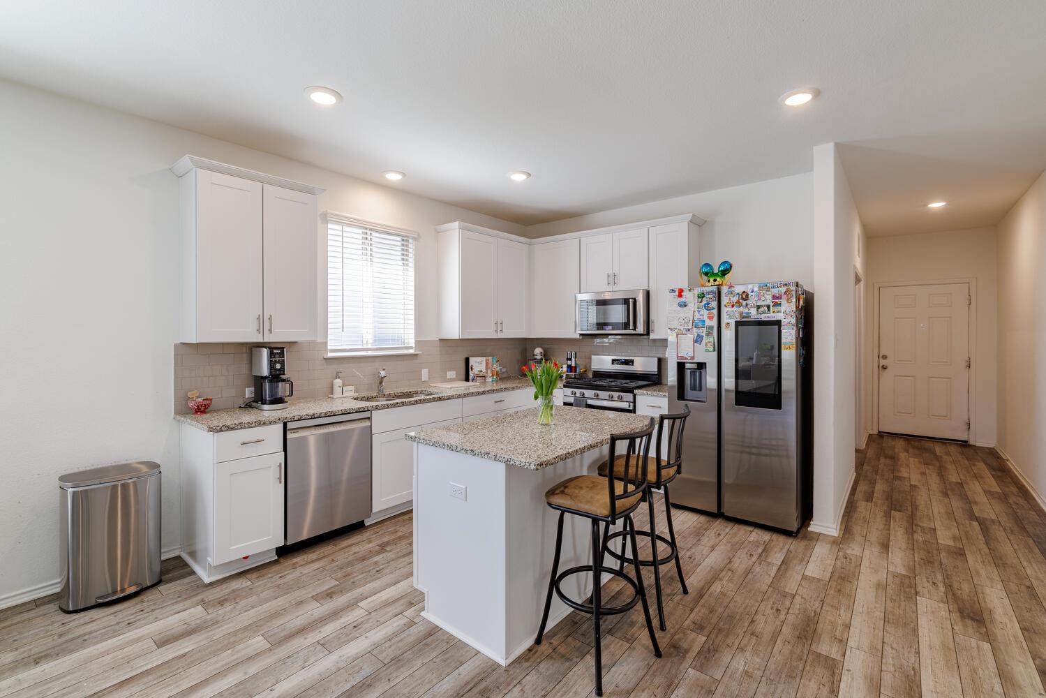 1620 Holly Lake Drive Leander TX 78641