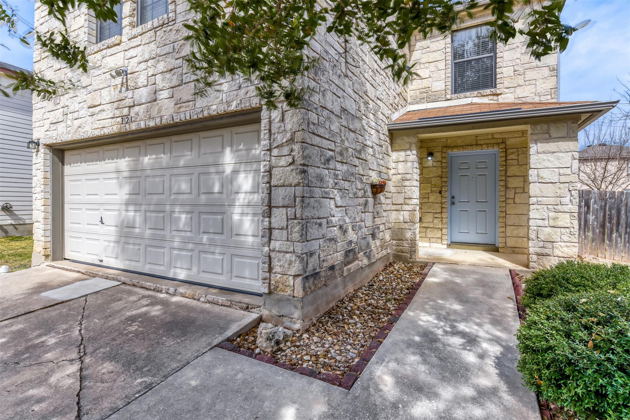 721 New Bridge Drive Kyle TX 78640