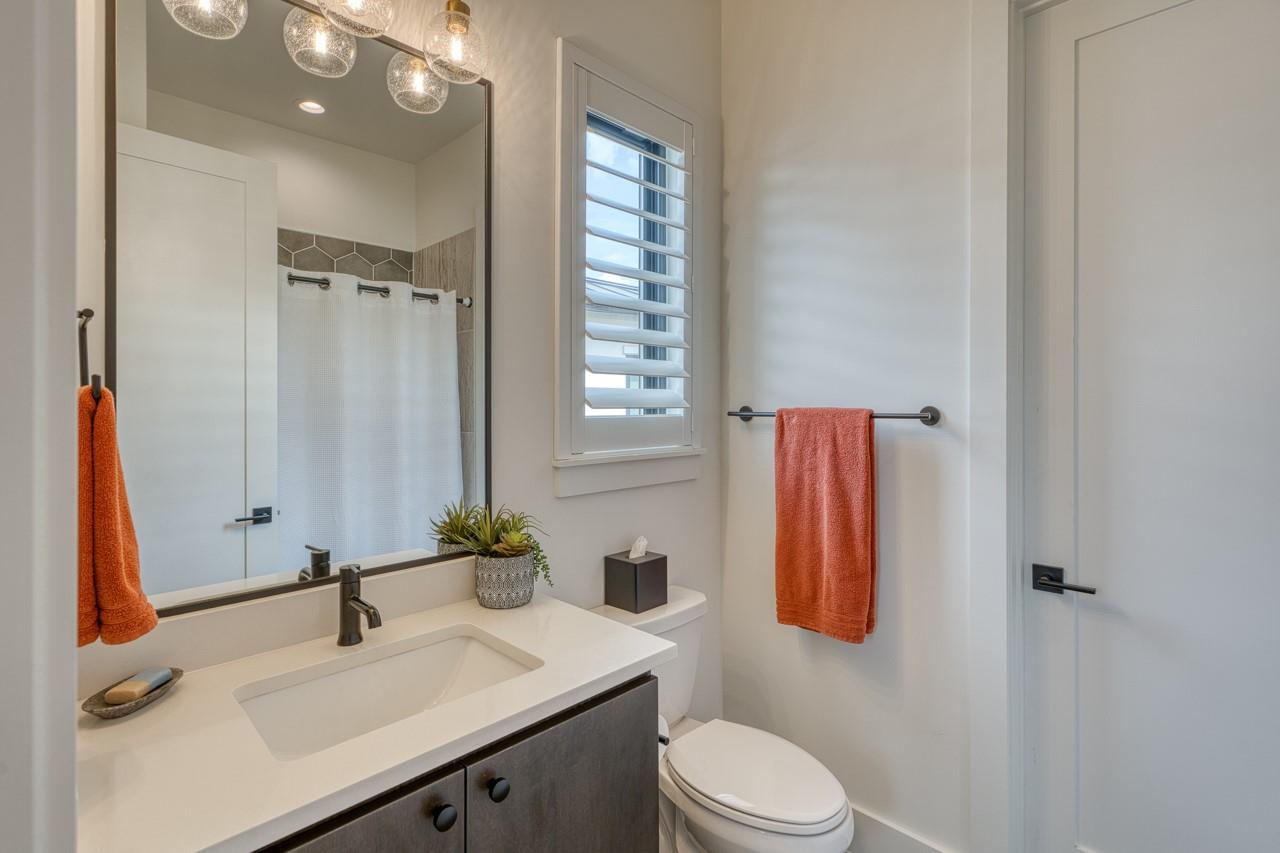 202 Azalea Loop Horseshoe Bay TX 78657