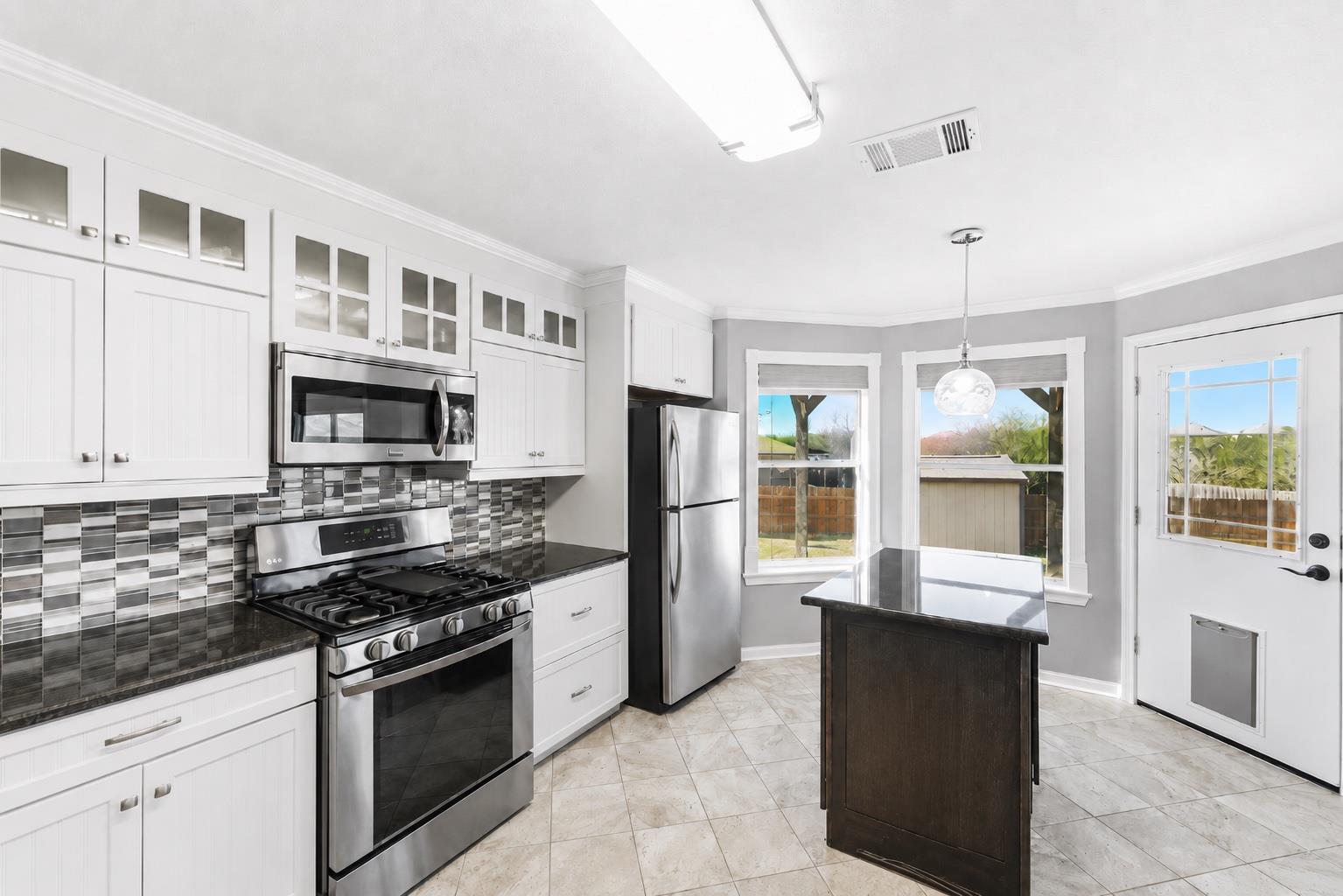 981 Shadow Creek Boulevard Buda TX 78610