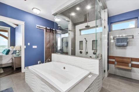 1604 Watercliffe Drive Lago Vista TX 78645
