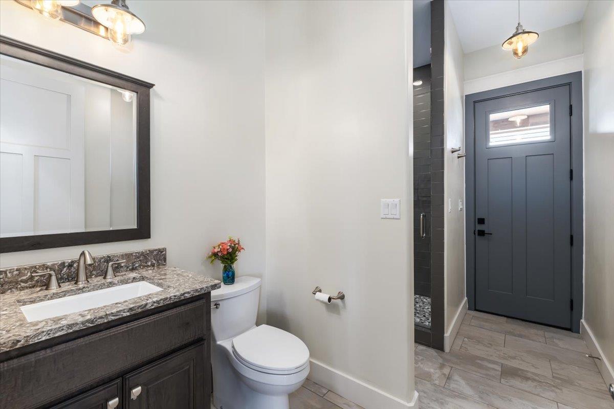 1604 Watercliffe Drive Lago Vista TX 78645