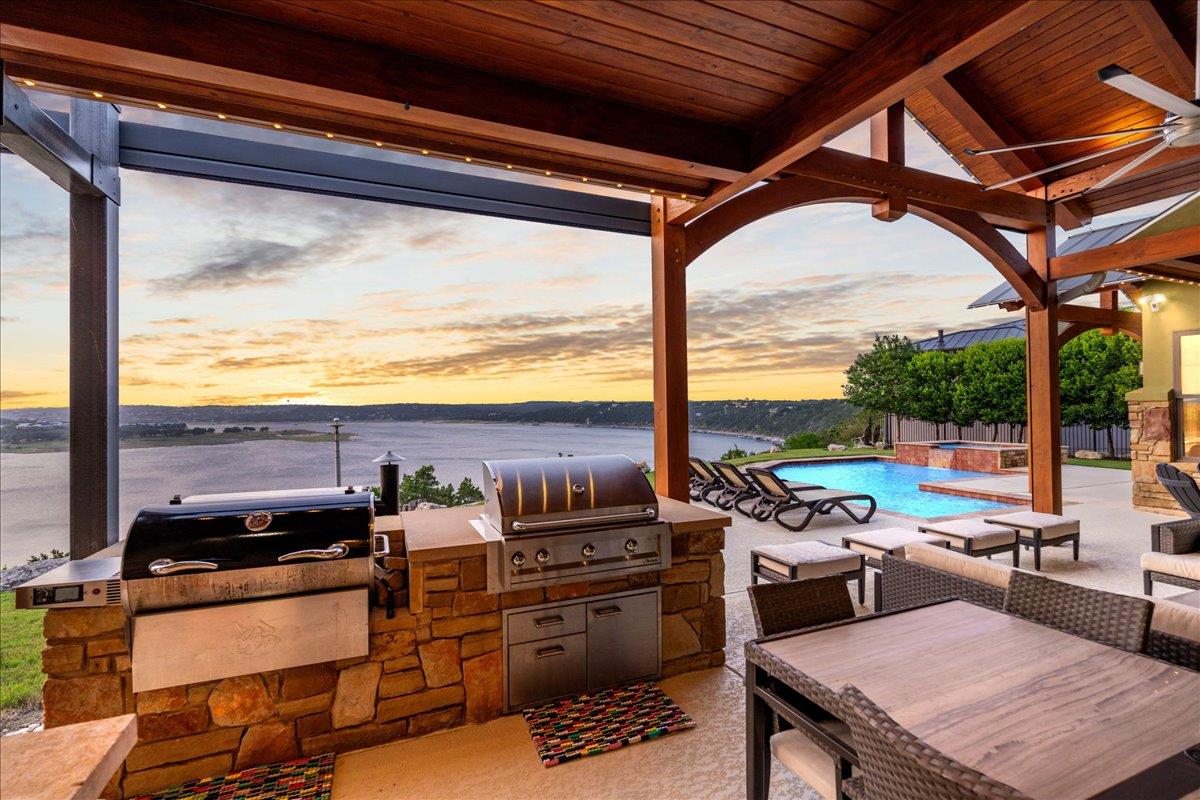 1604 Watercliffe Drive Lago Vista TX 78645