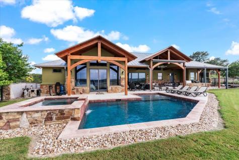 1604 Watercliffe Drive Lago Vista TX 78645