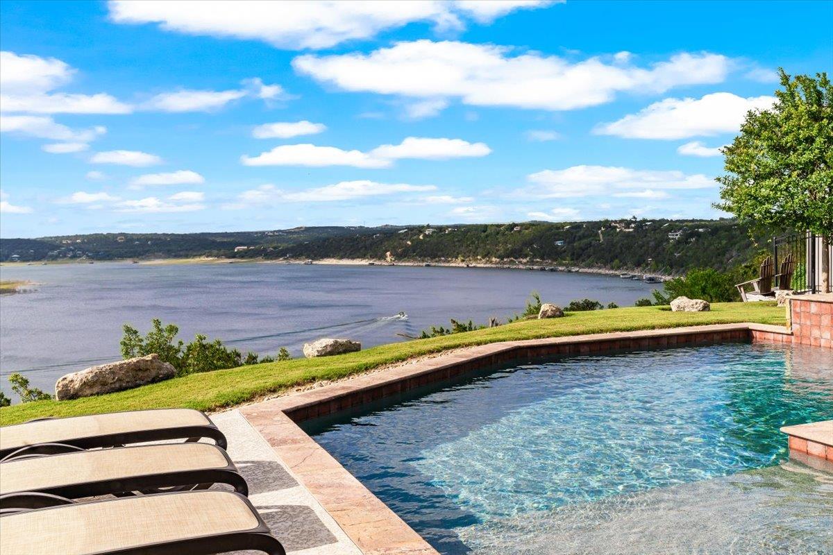 1604 Watercliffe Drive Lago Vista TX 78645