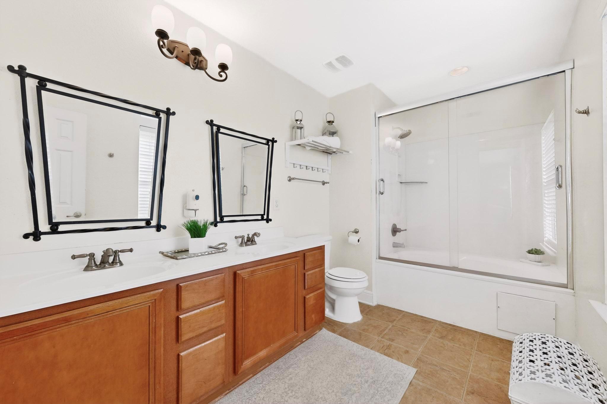 5816 Welsh Way Del Valle TX 78617