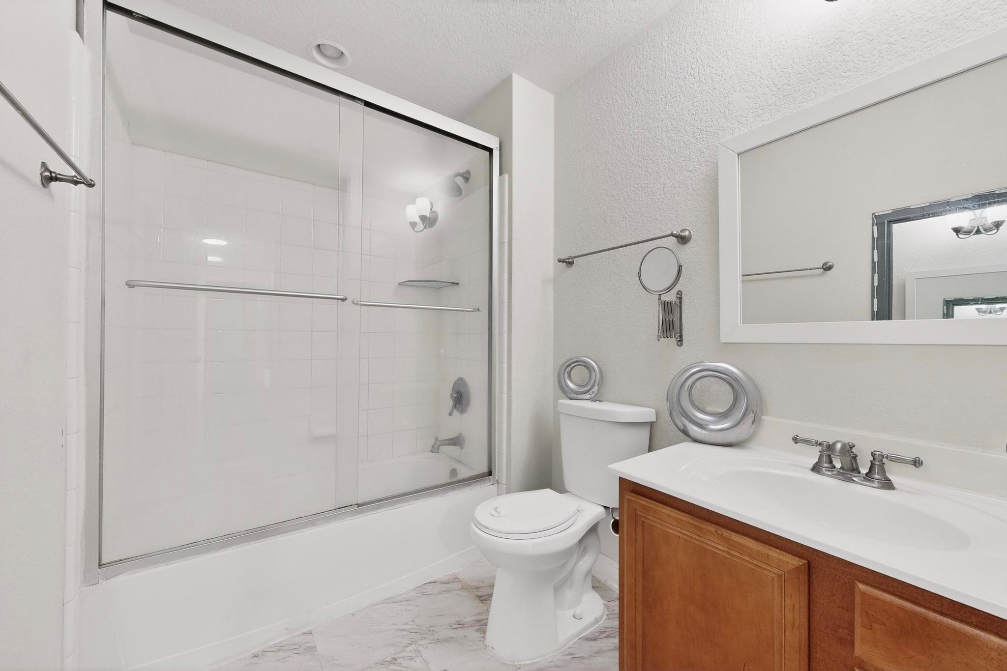 5816 Welsh Way Del Valle TX 78617