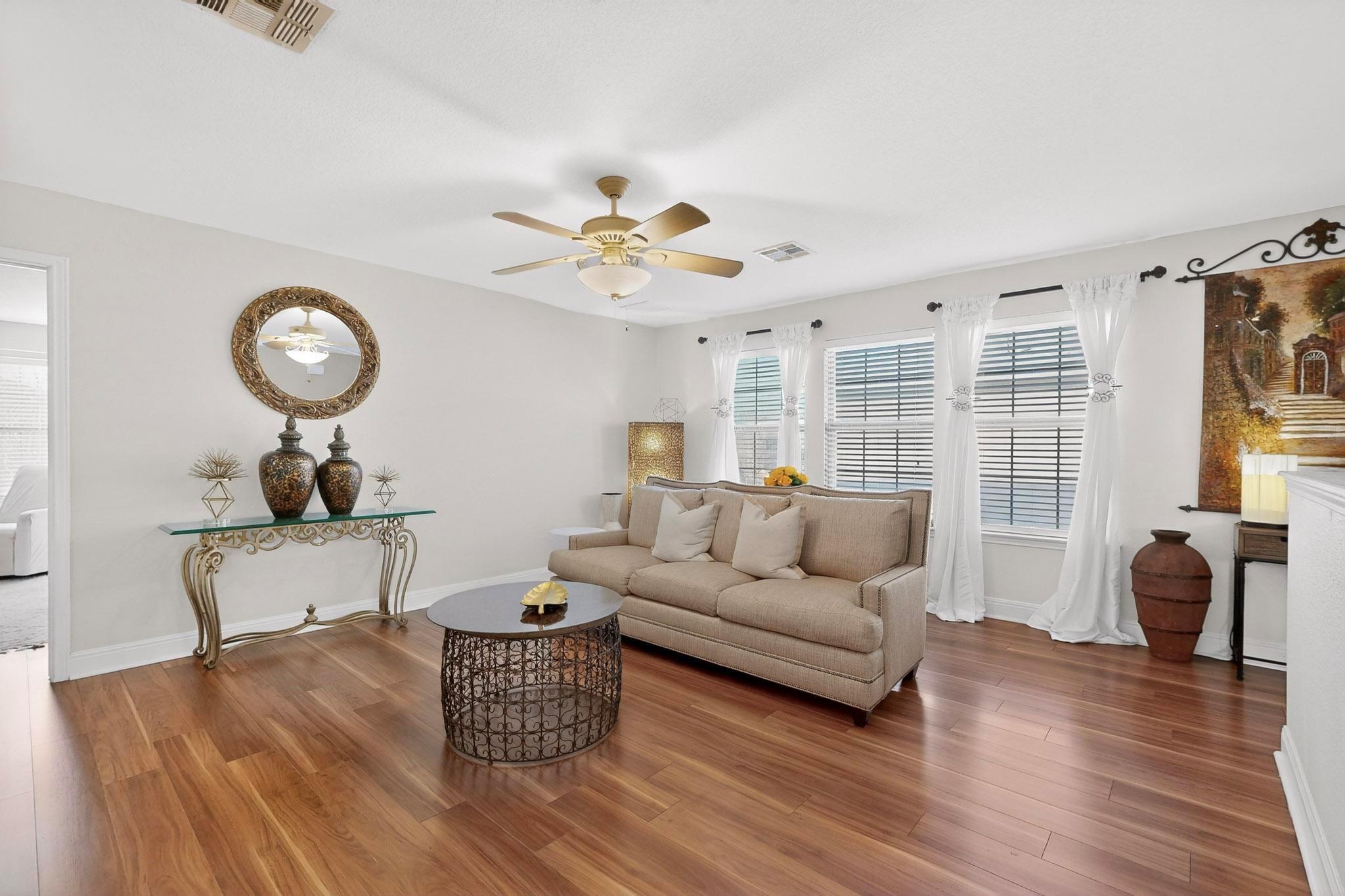 5816 Welsh Way Del Valle TX 78617