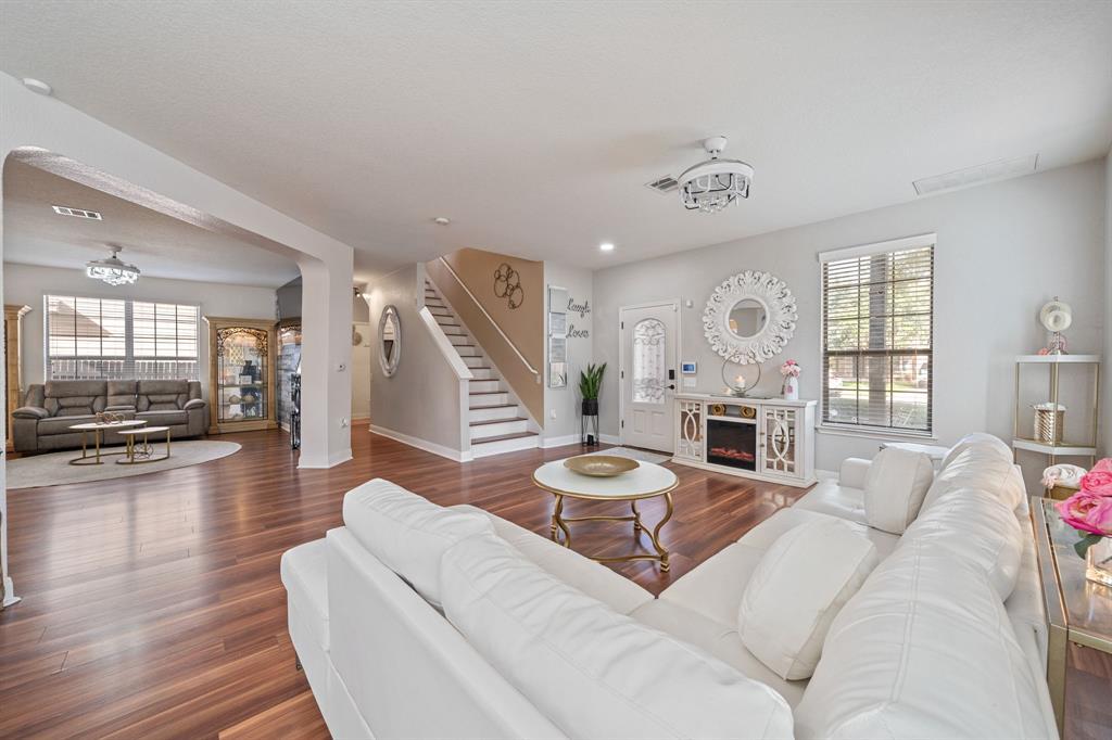 5816 Welsh Way Del Valle TX 78617