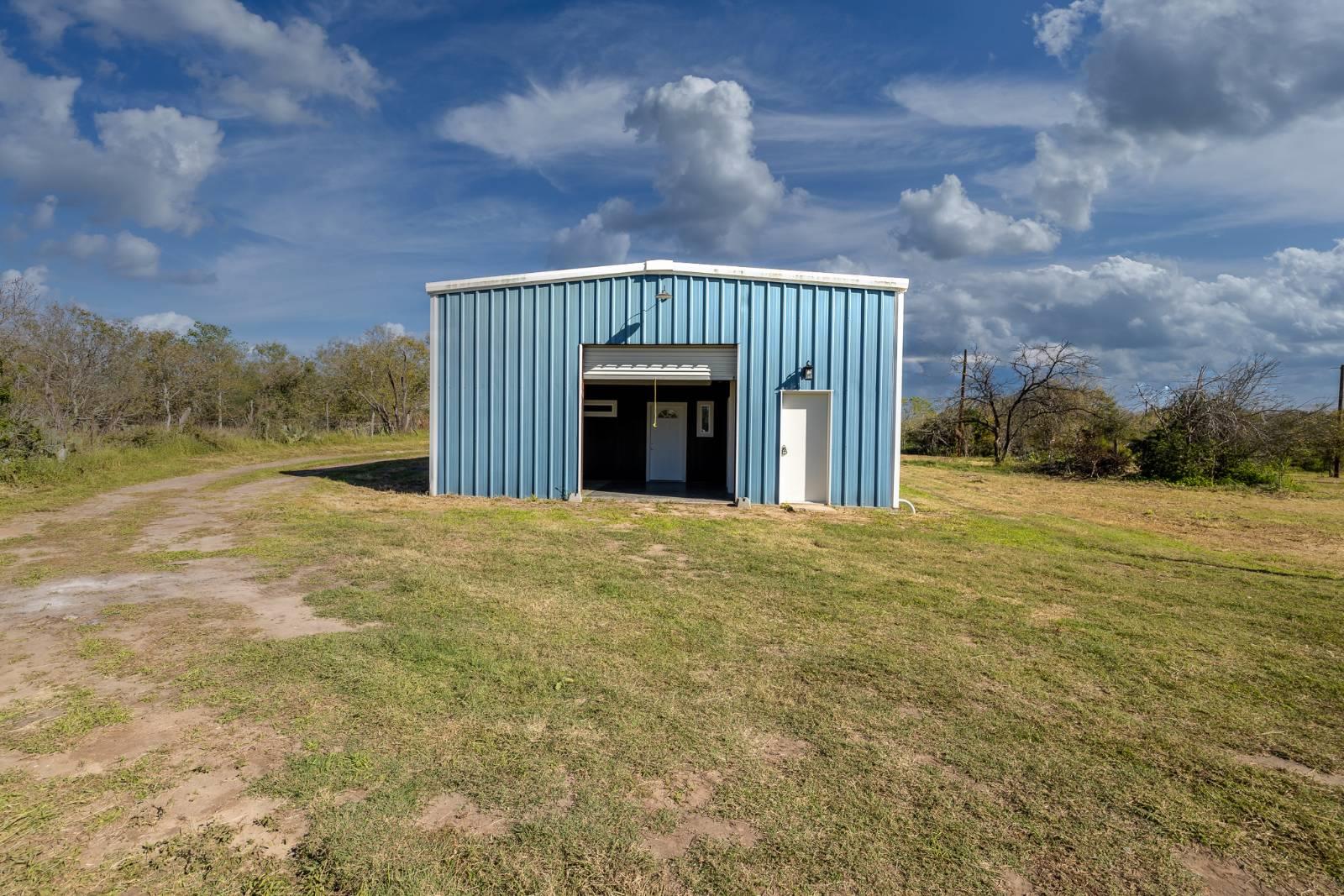 304 E 9th Nordheim TX 78141