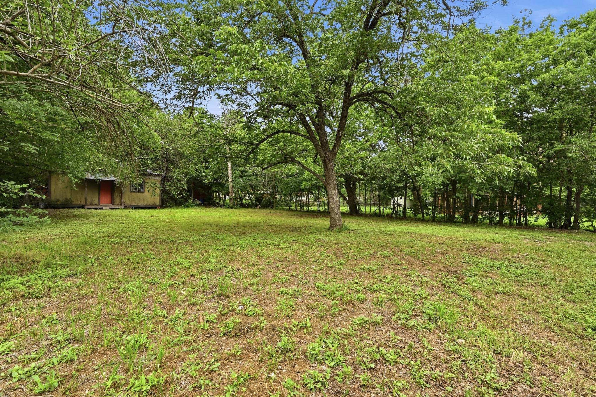 827 Clearfork Street Lockhart TX 78644