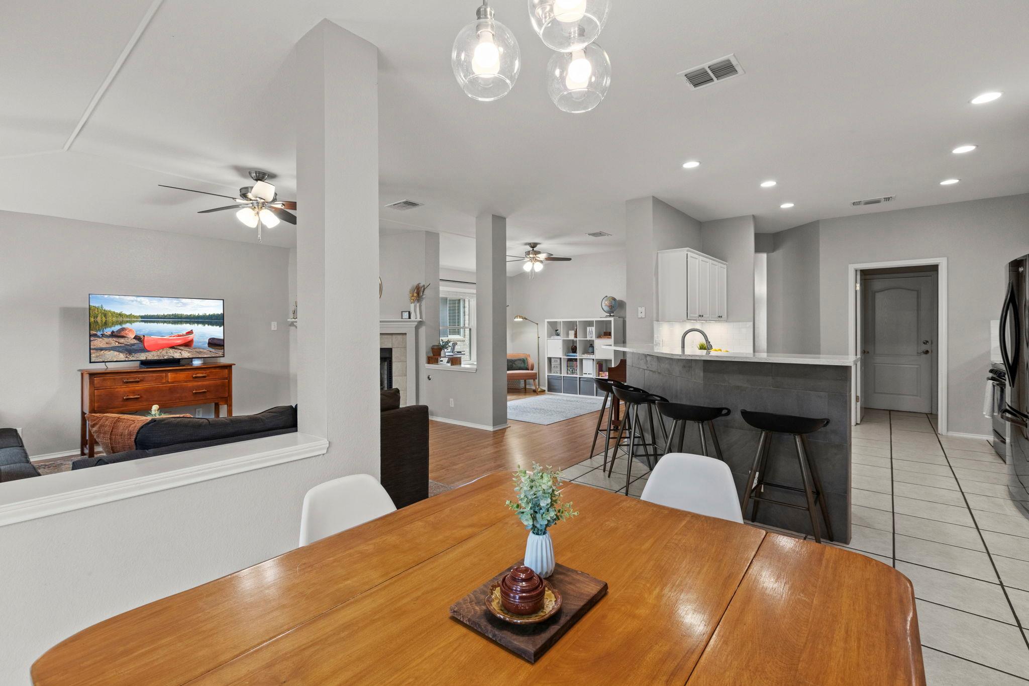 2037 Desco Drive Austin TX 78748