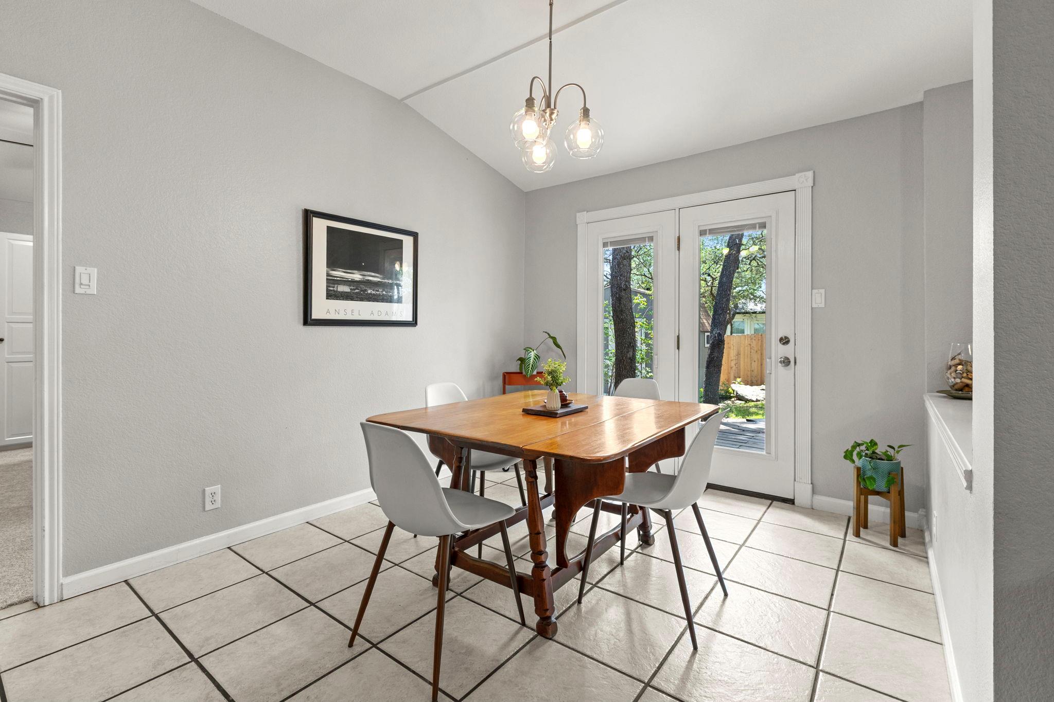 2037 Desco Drive Austin TX 78748