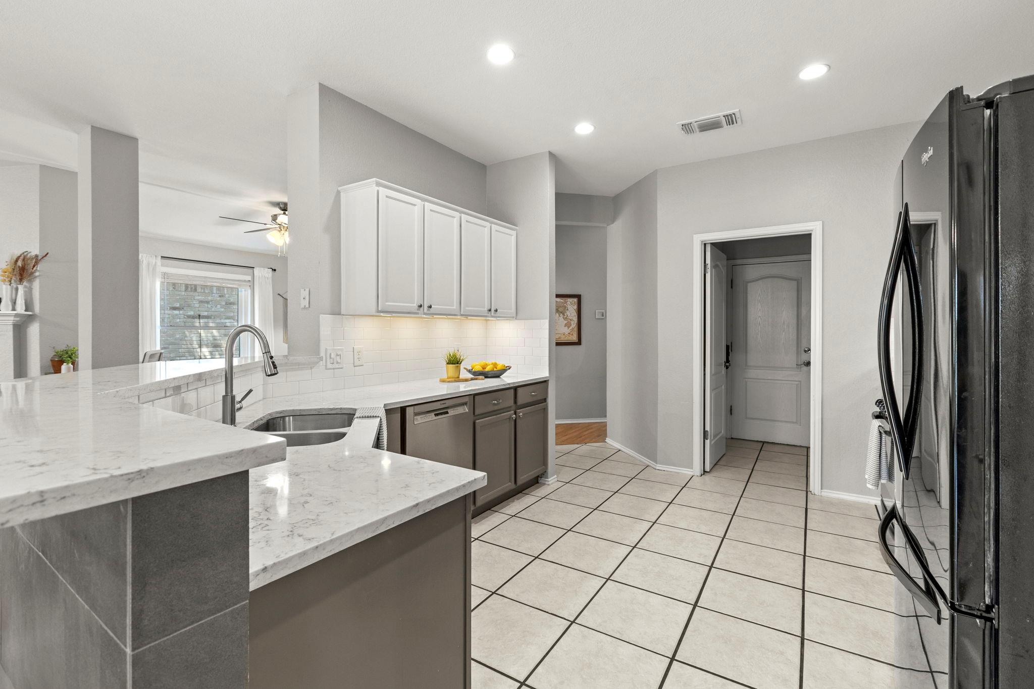 2037 Desco Drive Austin TX 78748