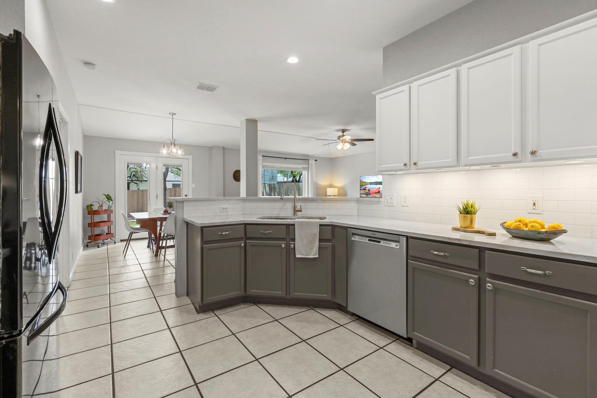 2037 Desco Drive Austin TX 78748
