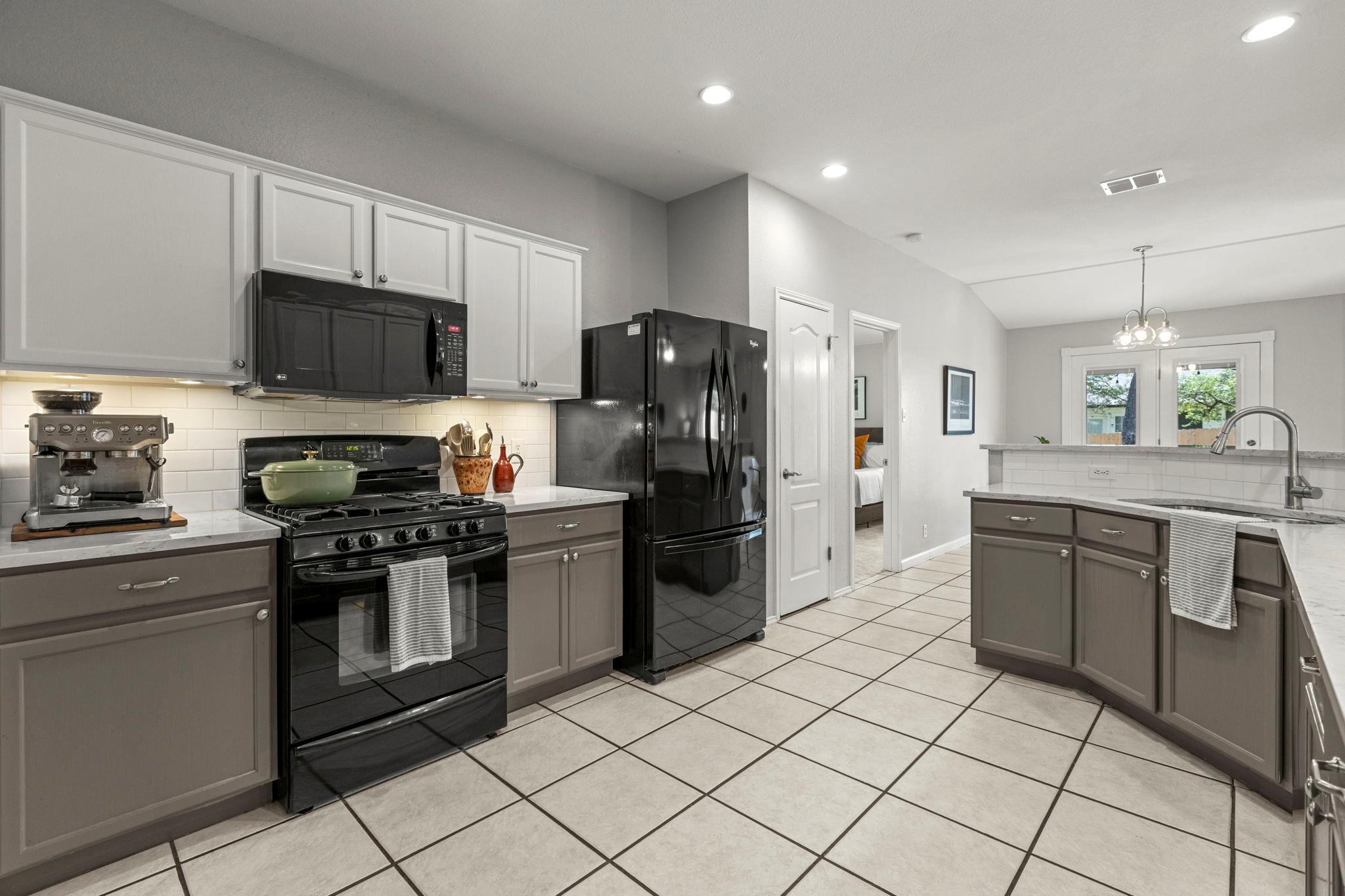 2037 Desco Drive Austin TX 78748