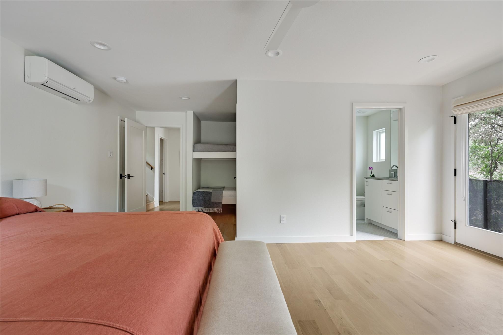 5801 Valley Circle Austin TX 78731