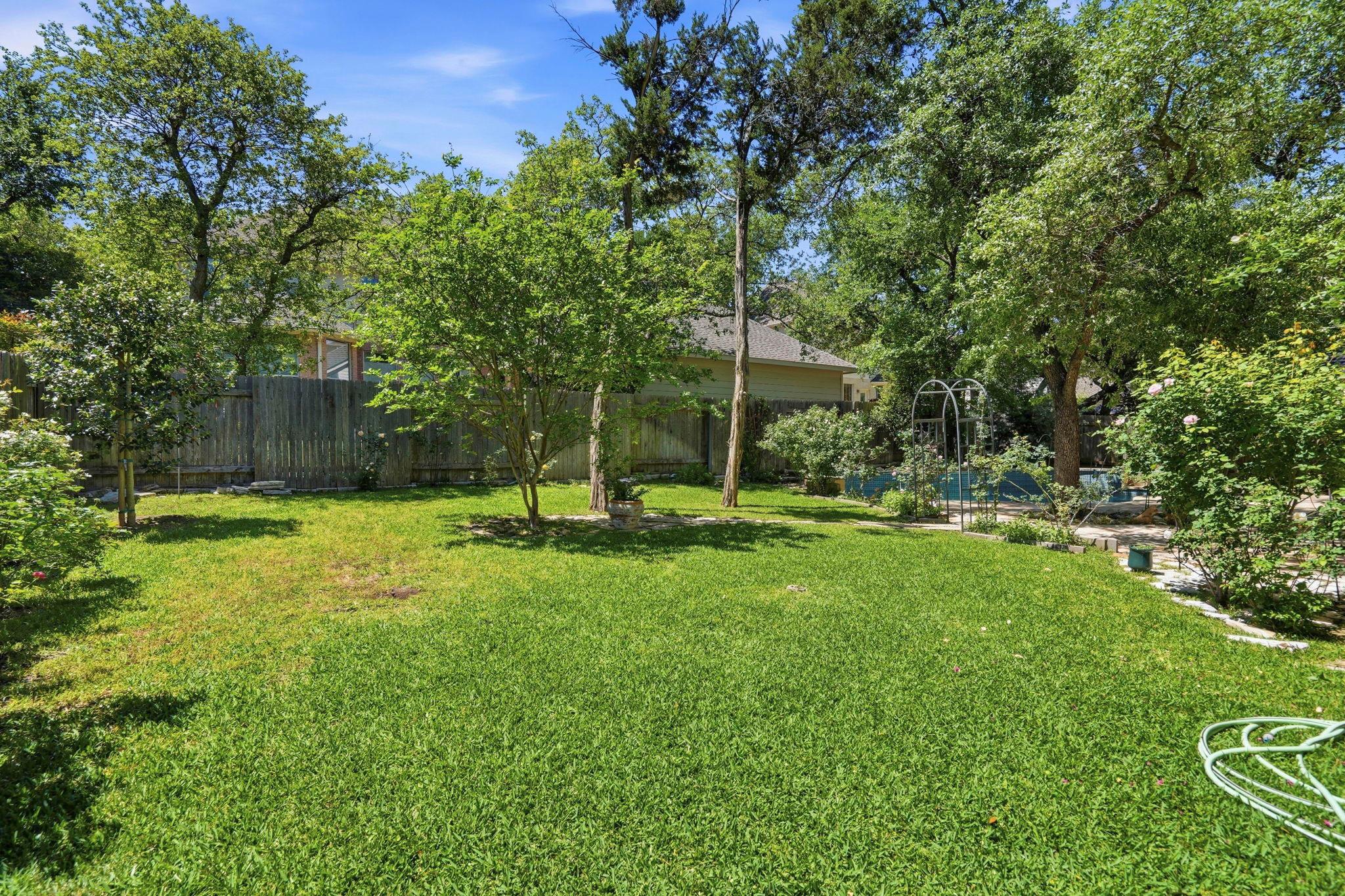 9113 Evening Primrose Path Austin TX 78750