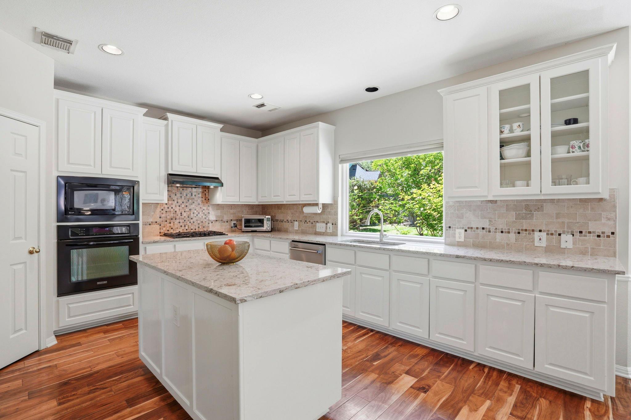 9113 Evening Primrose Path Austin TX 78750