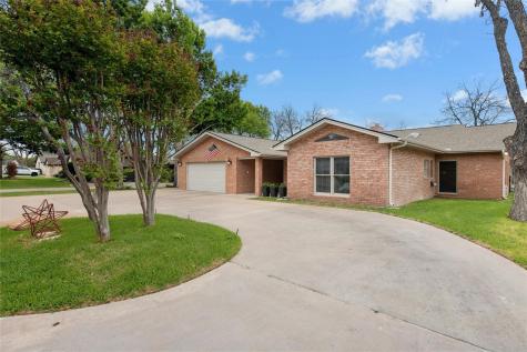 407 Olympia Fields Street Meadowlakes TX 78654