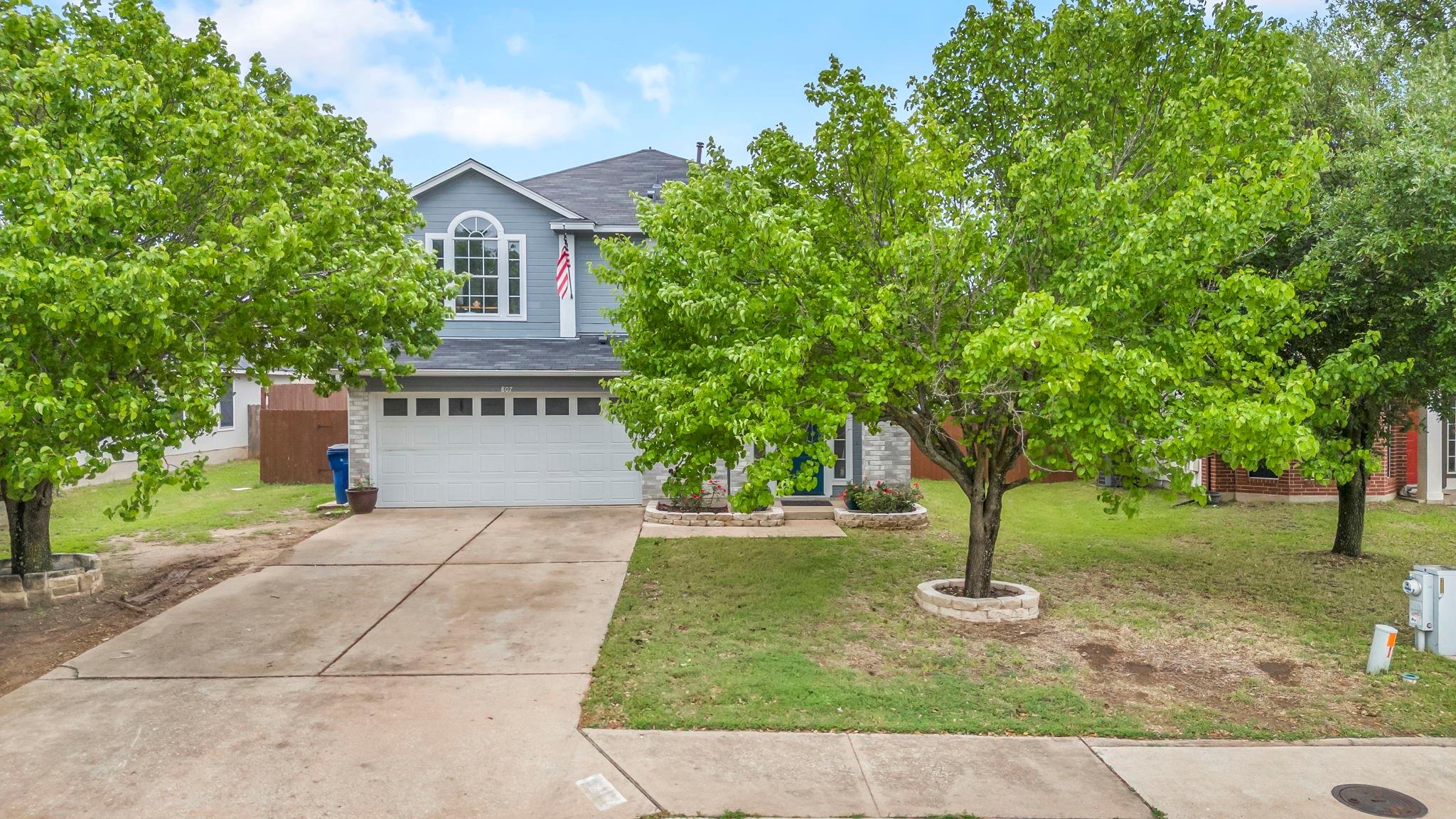 807 Eaglecreek Drive Leander TX 78641