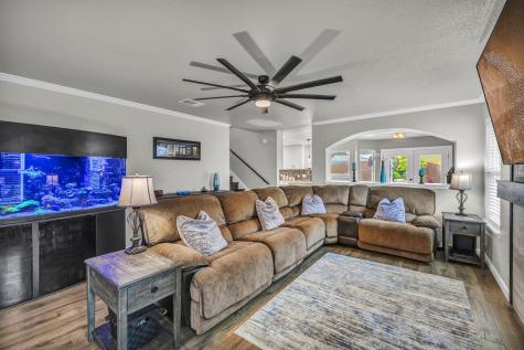 807 Eaglecreek Drive Leander TX 78641