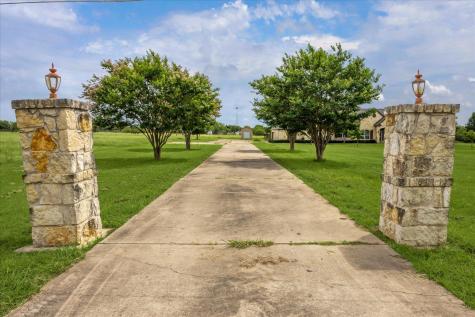 144 Escondido Drive Del Valle TX 78617
