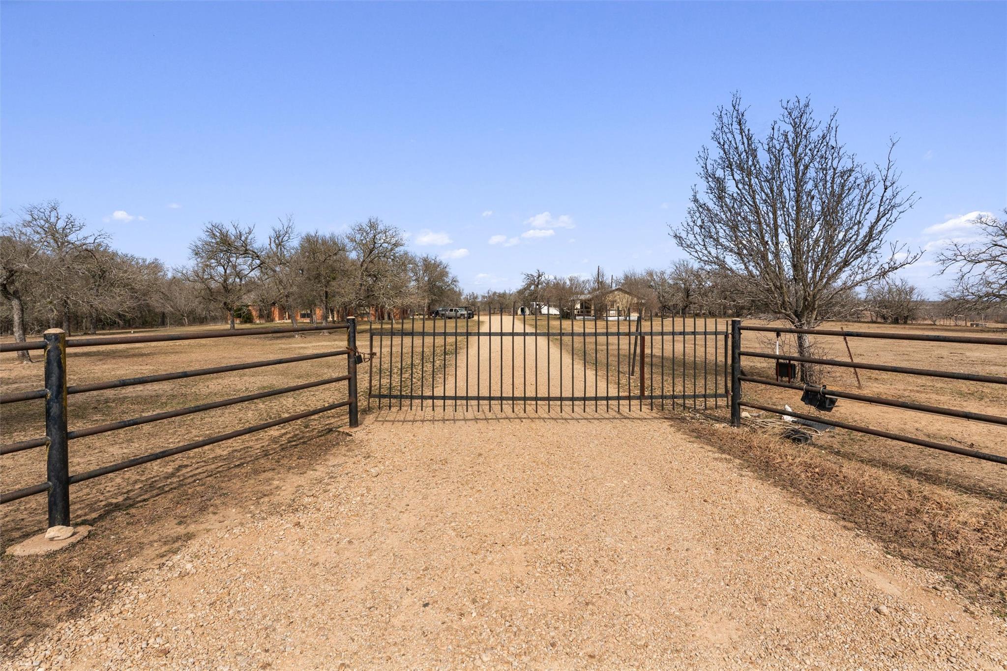 173 County Road 458a Thorndale TX 76577