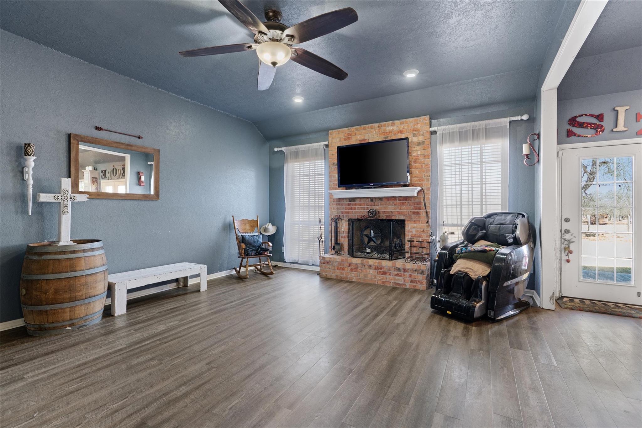 173 County Road 458a Thorndale TX 76577