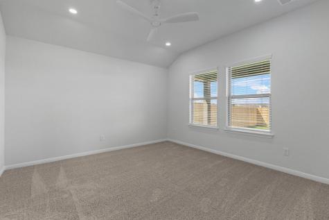 149 Hatari Trail Jarrell TX 76537