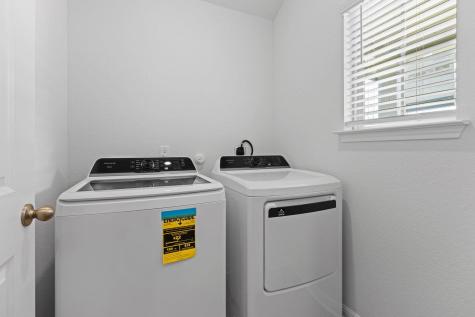 149 Hatari Trail Jarrell TX 76537
